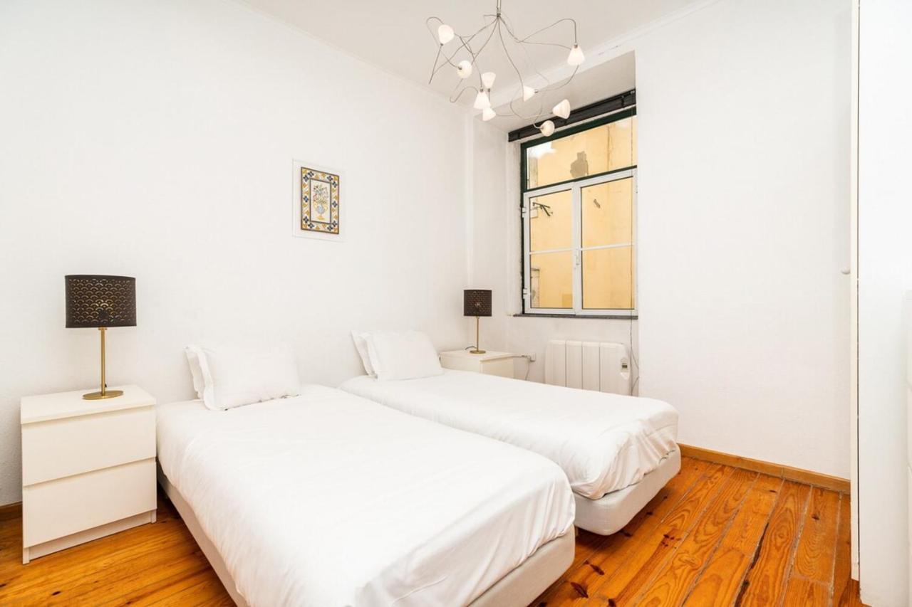 Charming 2 Bedroom Apartment Next To Praca Da Figueira Lissabon Buitenkant foto